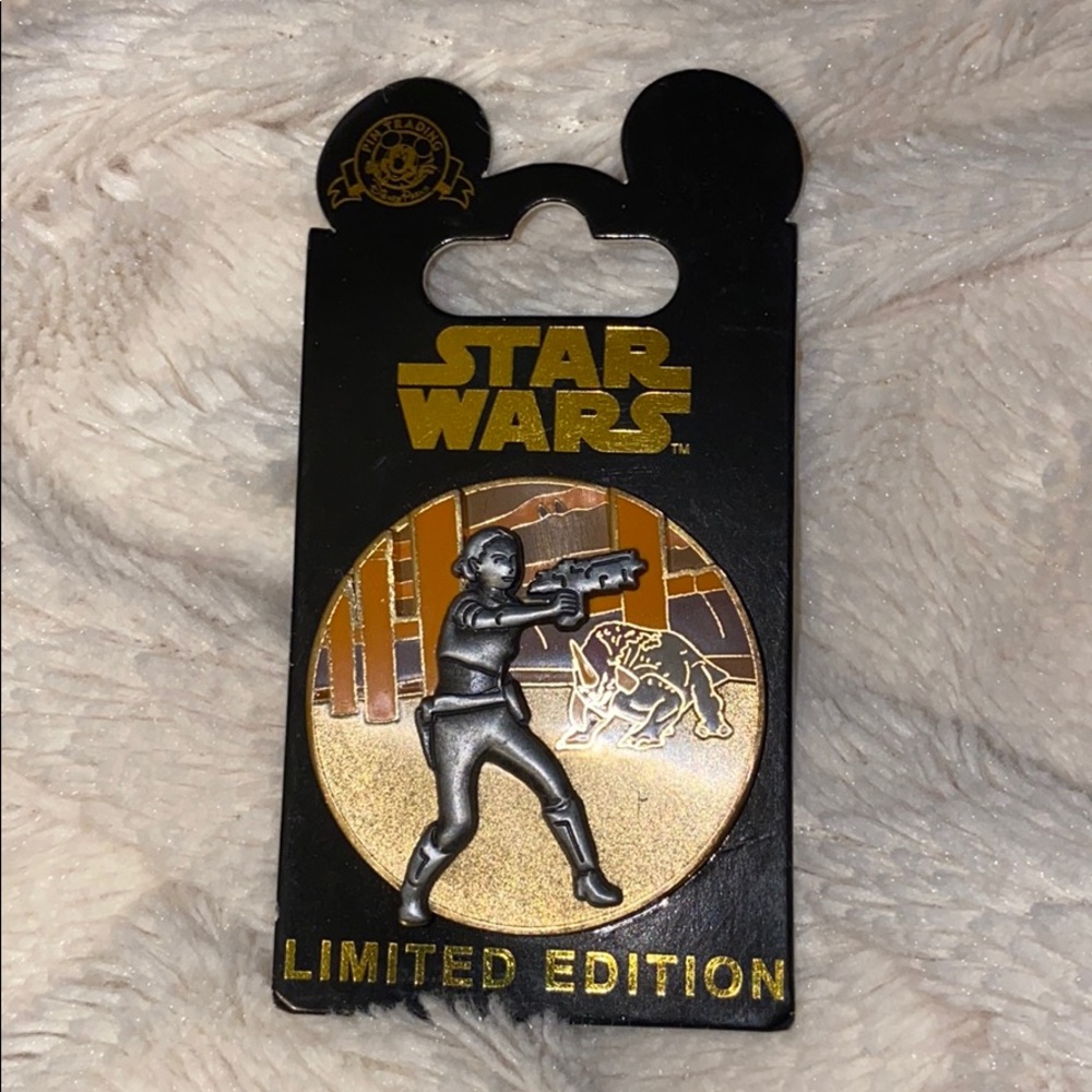 Star Wars LE Padmé in the Battle at Geonosis Pin